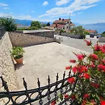 Apartamento Mit Terrasse By Interhome