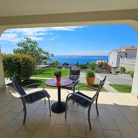 Mit Terrasse By Interhome