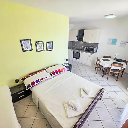 Mit Terrasse By Interhome Apartamento