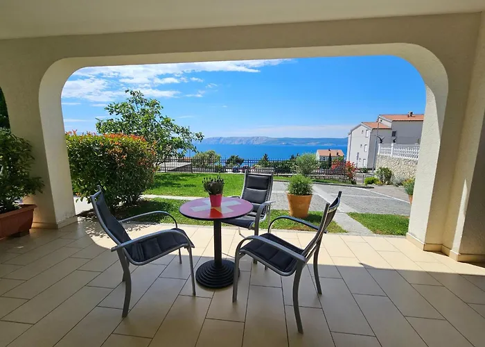 Mit Terrasse By Interhome