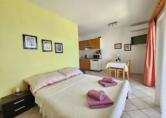 Apartamento Mit Terrasse By Interhome Novi Vinodolski