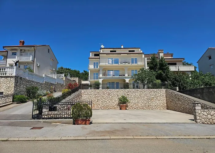Mit Terrasse By Interhome Novi Vinodolski